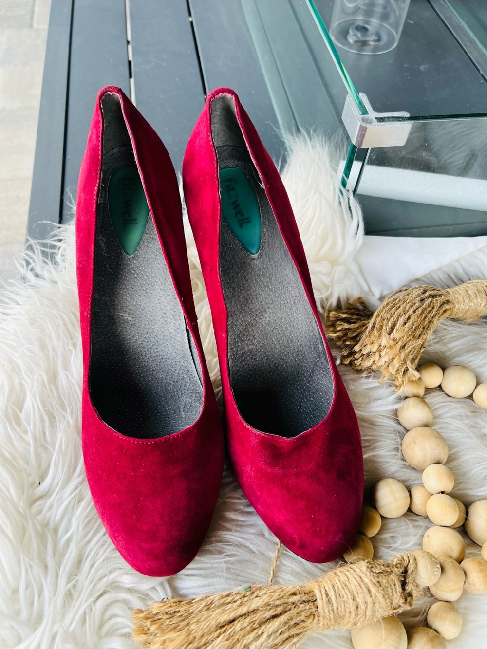 Women's Maroon Suede Round-Toe Heels